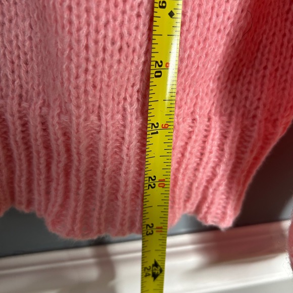 Cute Pink Strawberry Embroidered Knit Sweater Women's Size M Long Sleeve‎ - Picture 6 of 9